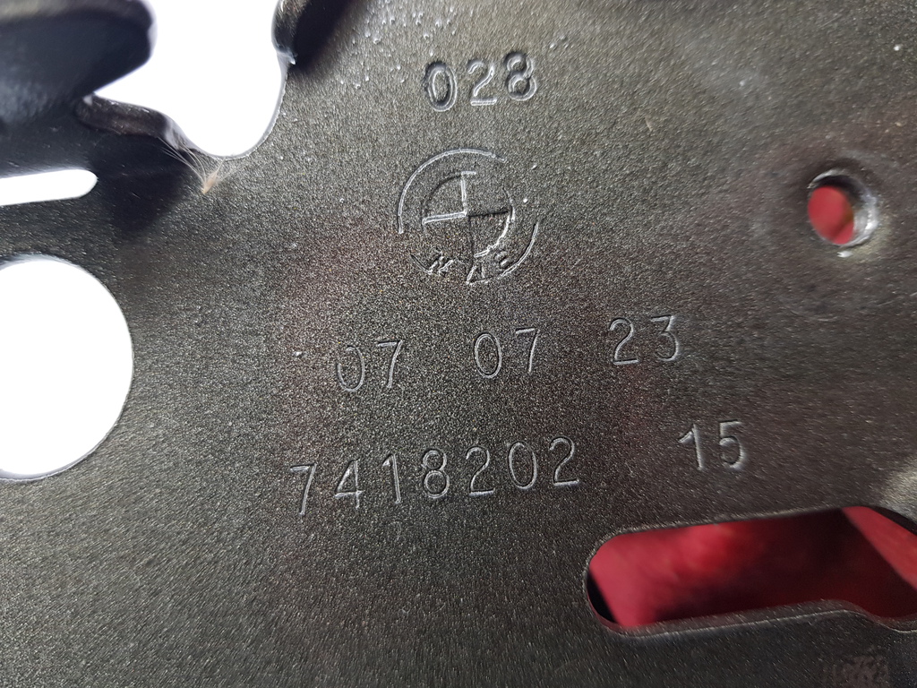 310496