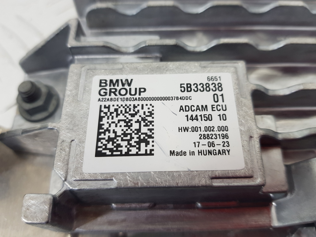 310643