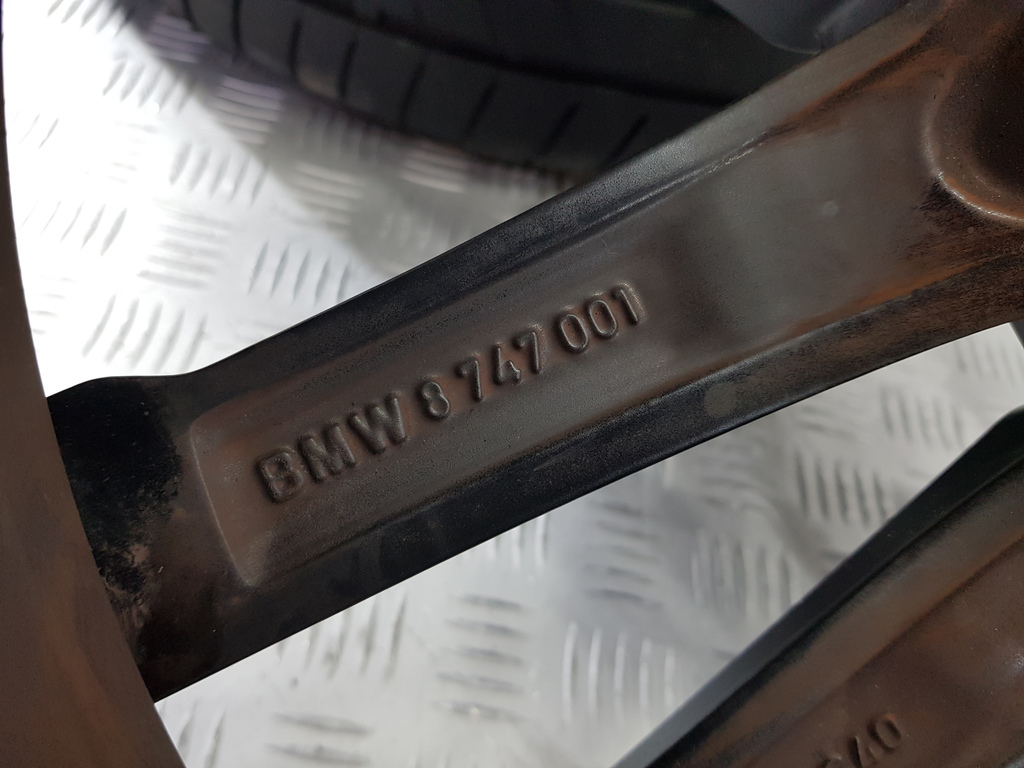 314710