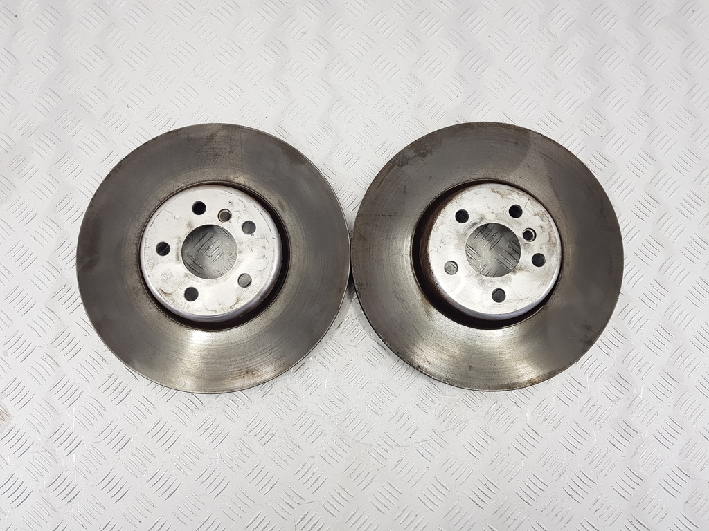 314823