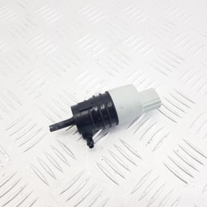 Насос (моторчик) омывателя стекла BMW 4 G22/G23 2 поколение (2020-2024)
