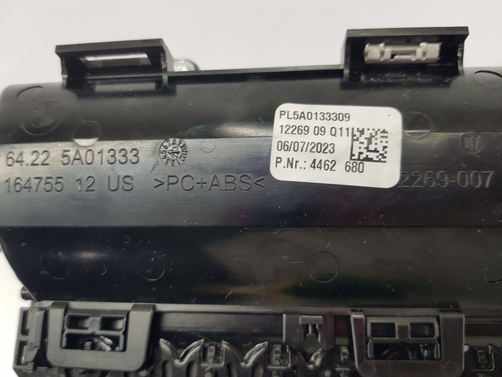 315687