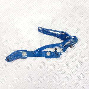Петля крышки багажника BMW M2 F87 F87 [рейстайлинг] (2018-2021)