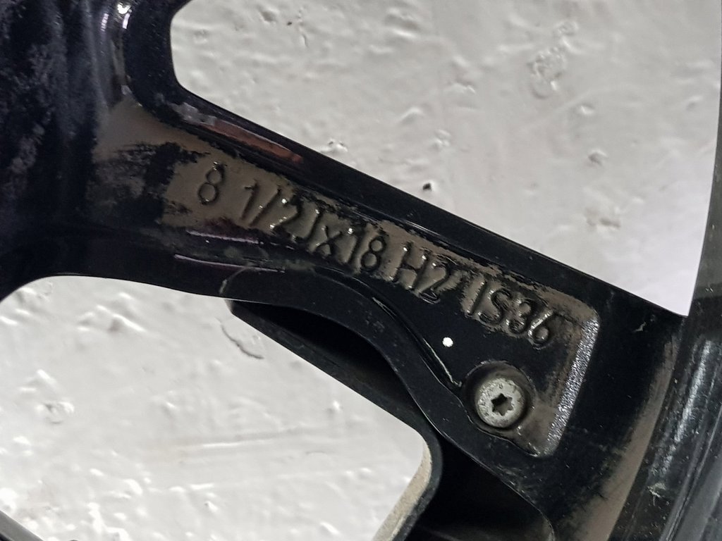 315995