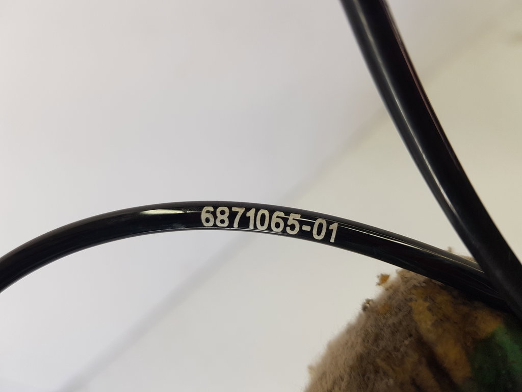 316439