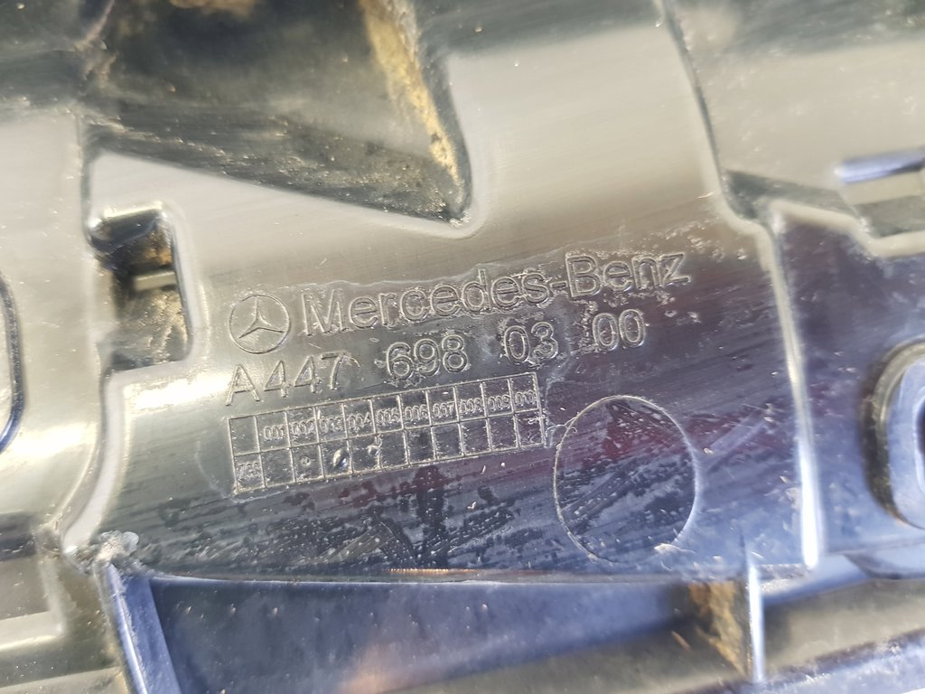 317884