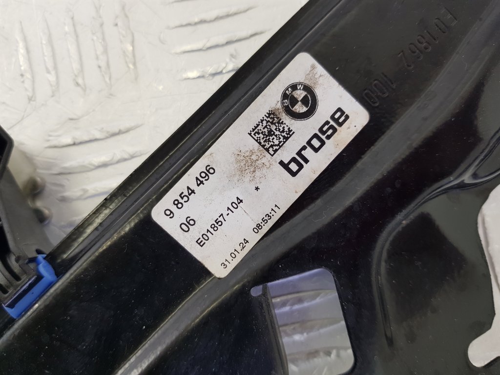 318461