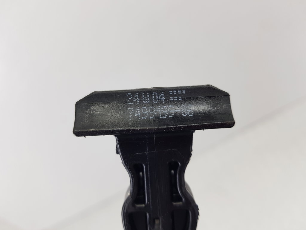 318674