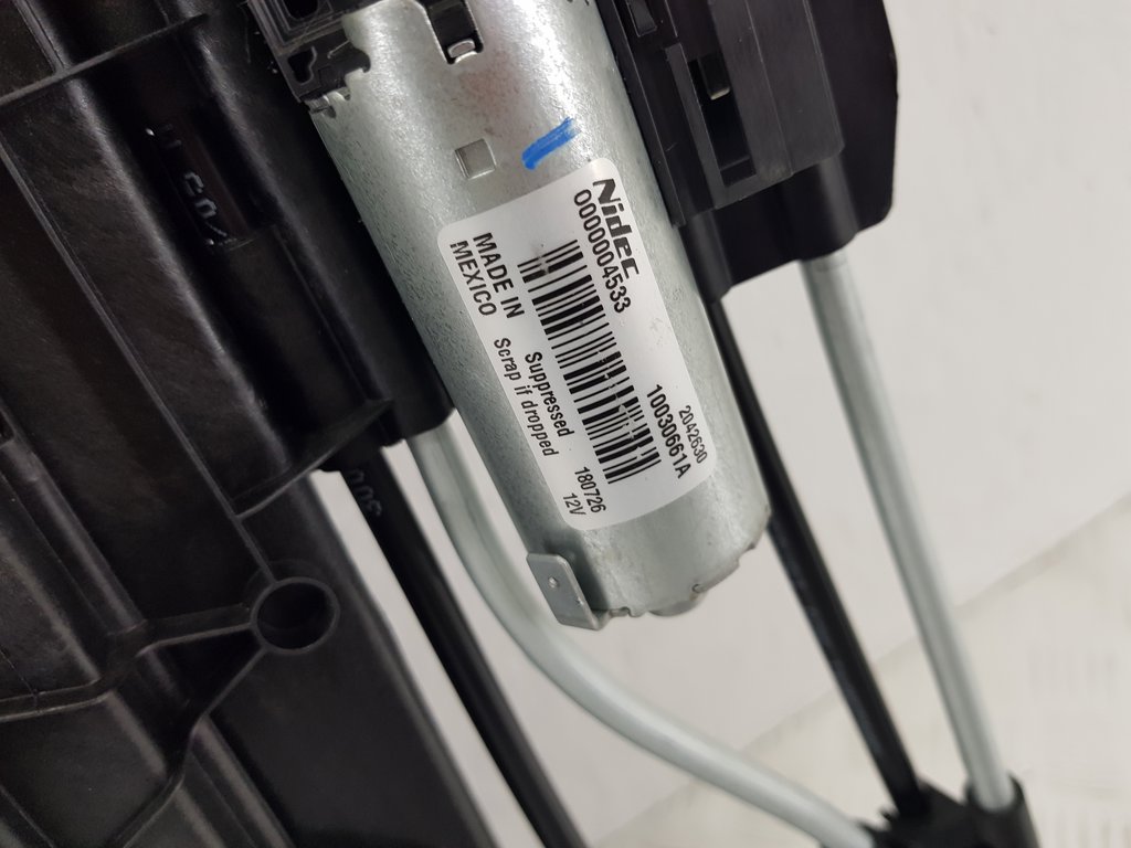 318686