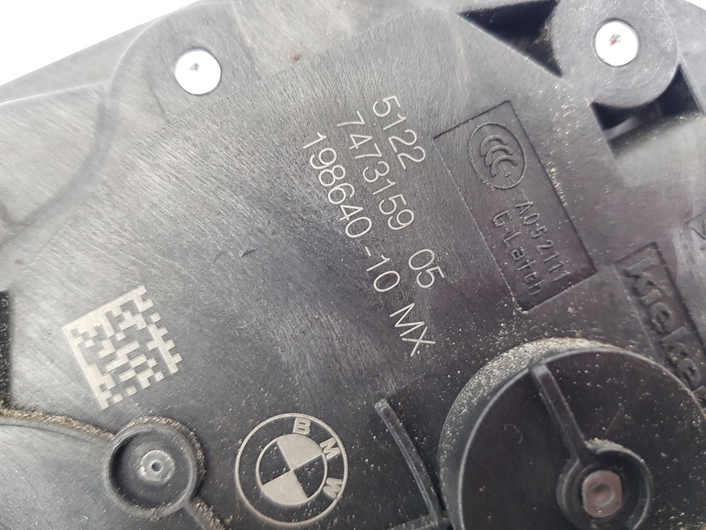 318995