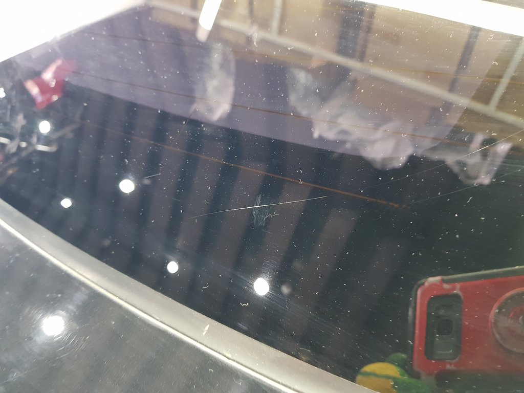 319044