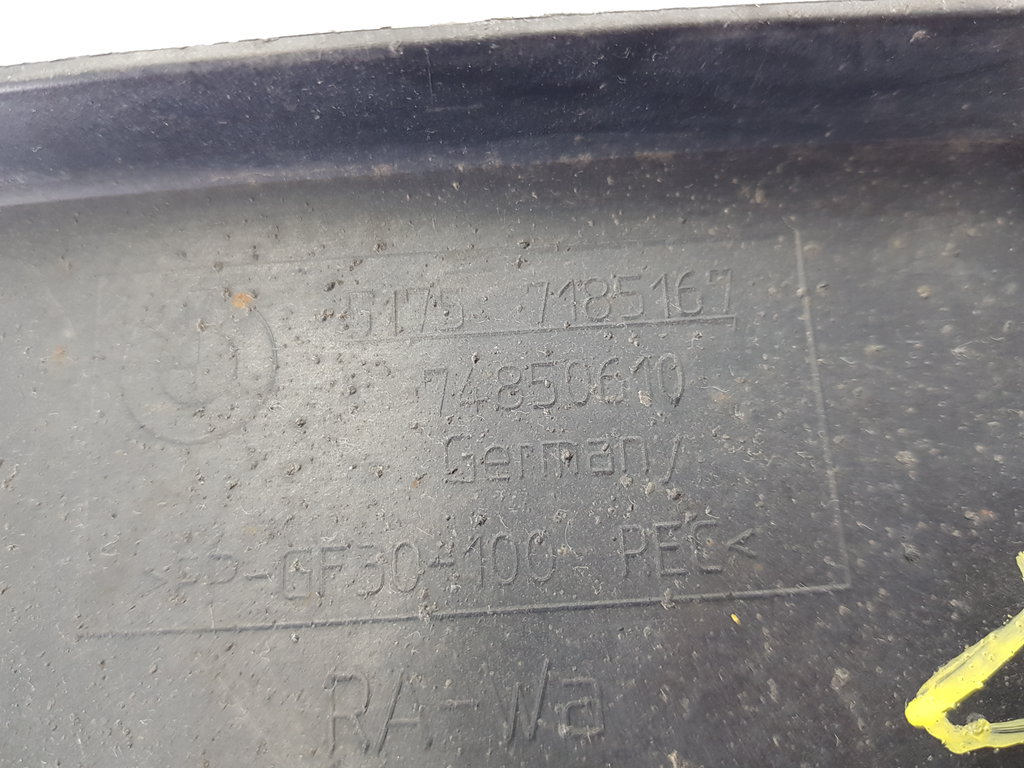 320045