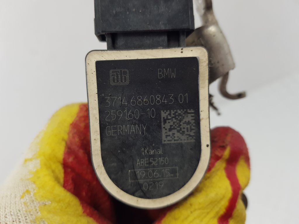 320303