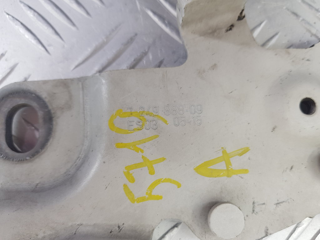 320485