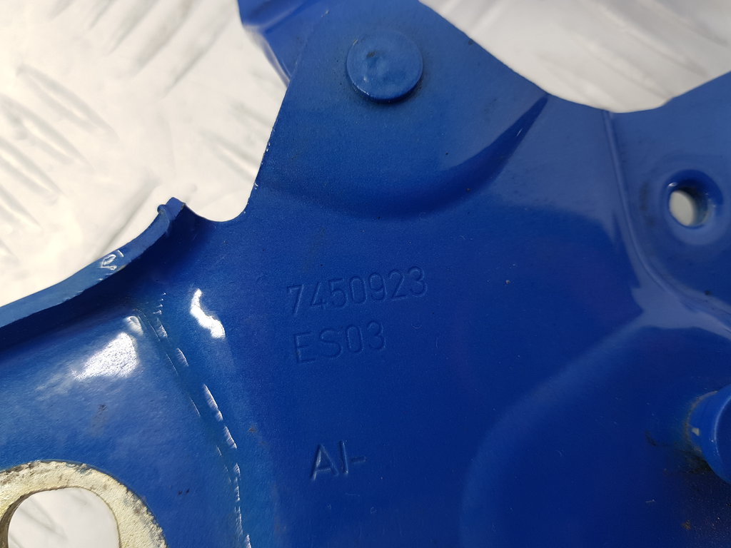 321015