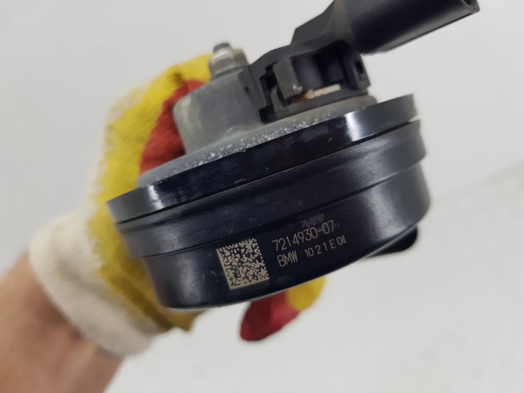 321526