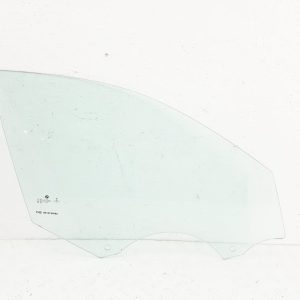 Стекло двери передней правой BMW 1 F40 3 поколение (2019-2024)