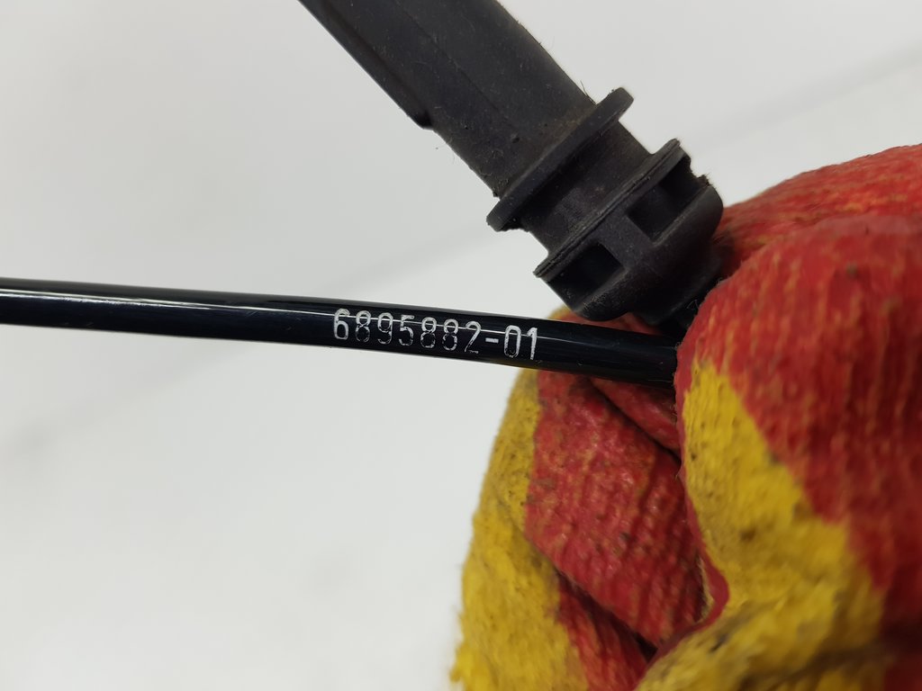 321758