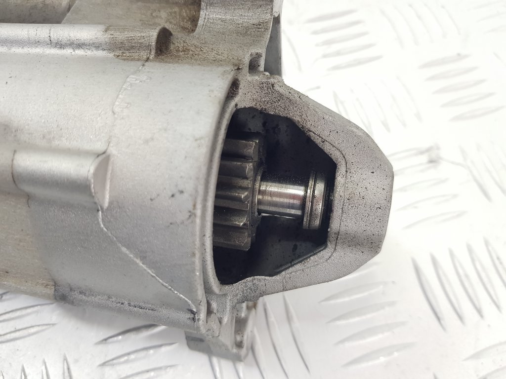 322017