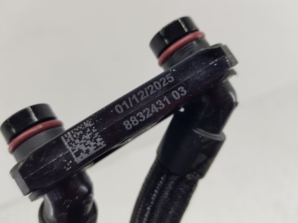 322700