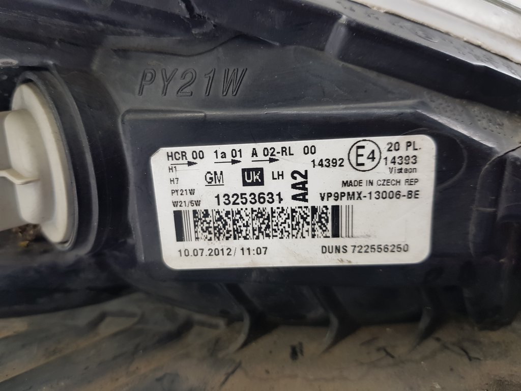 323253