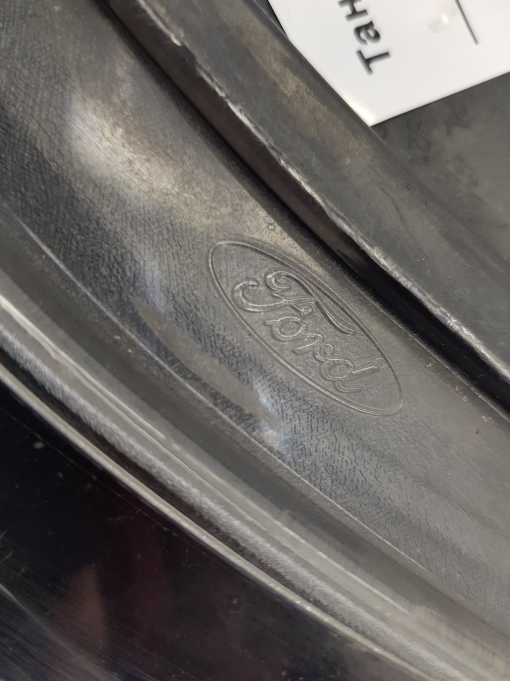 323354
