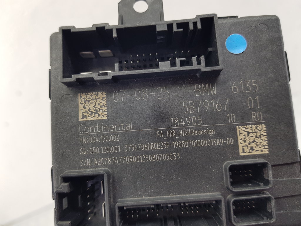 323591