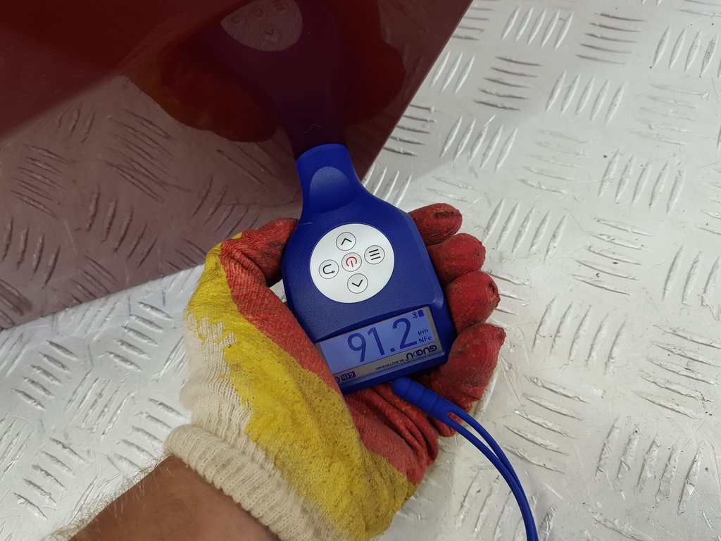 323600