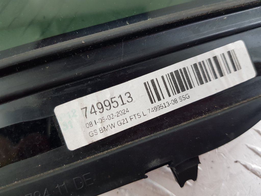323703