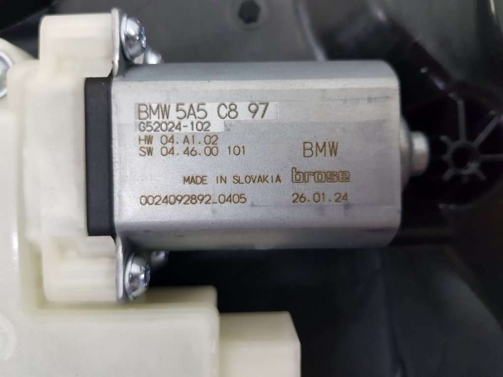 323719