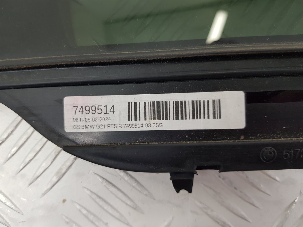 323760