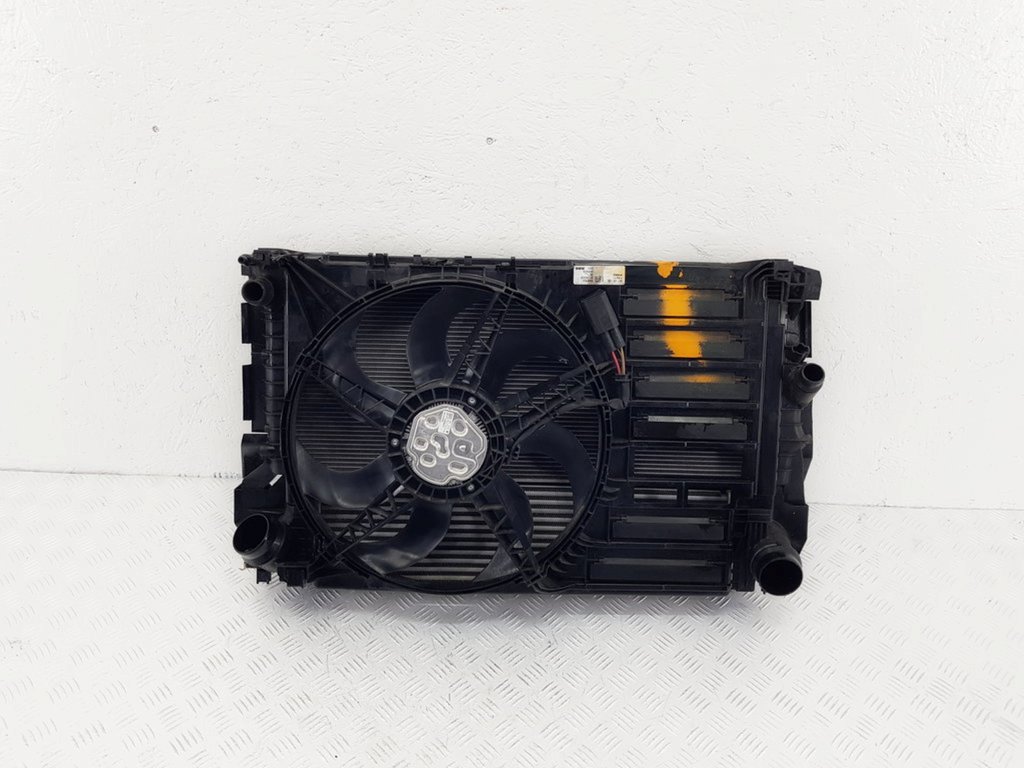 323812
