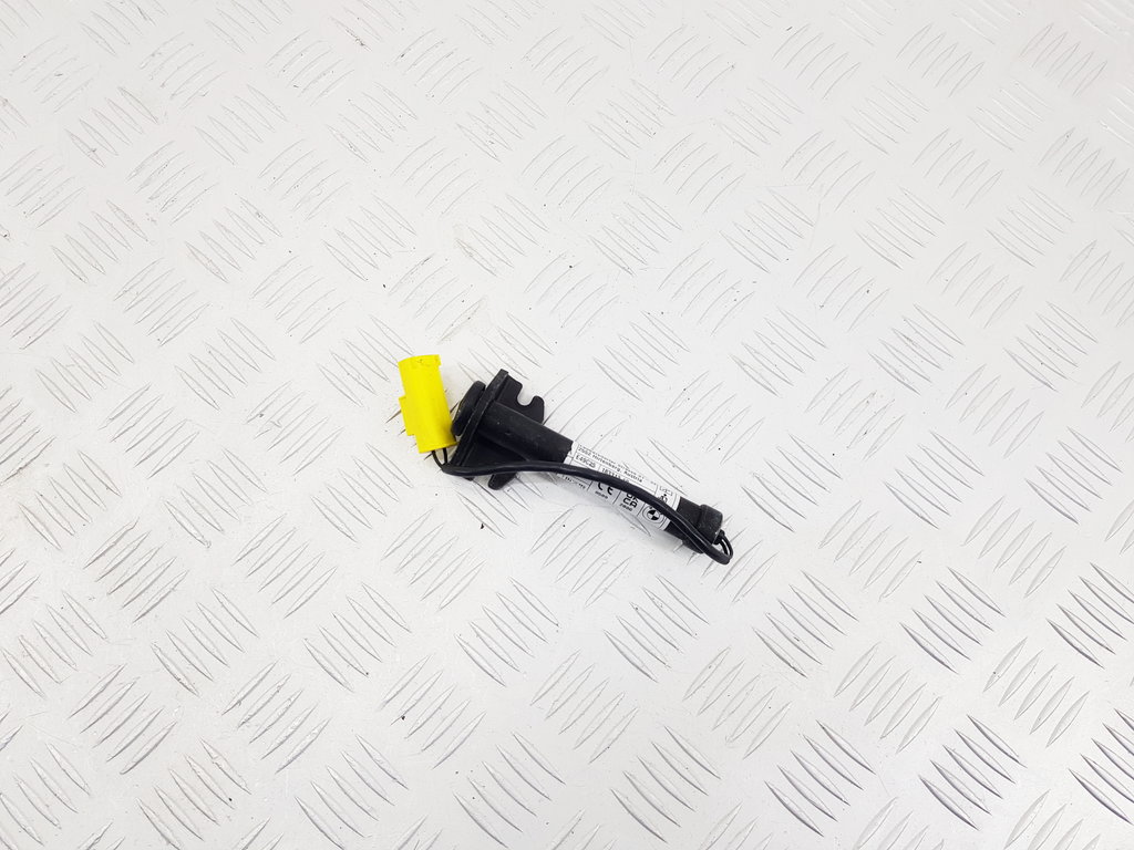 324061