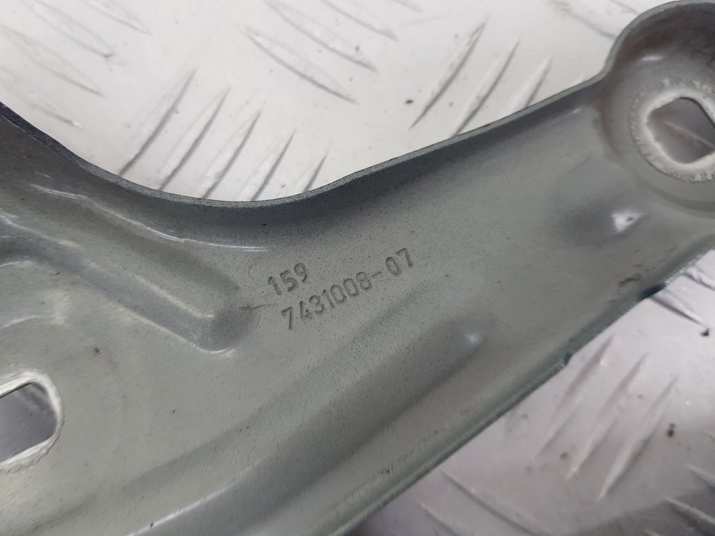 324126
