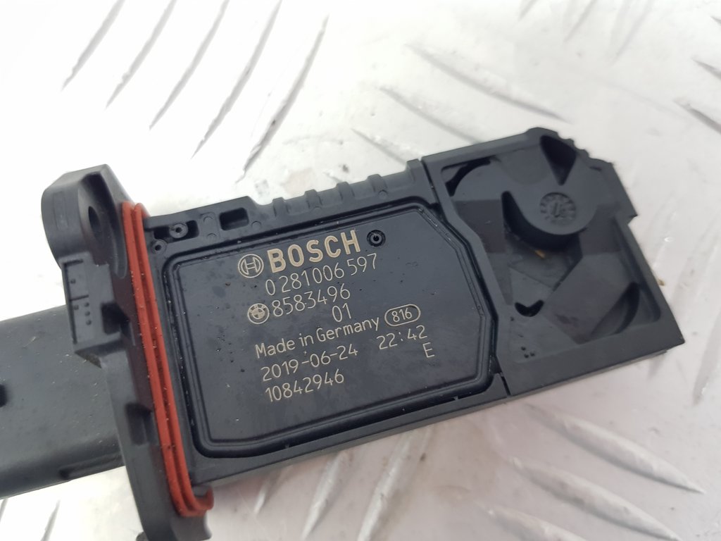 324247