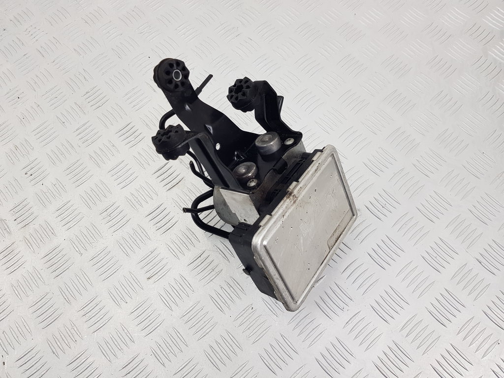324250