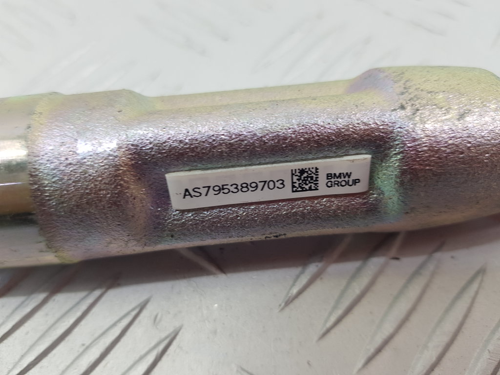 324320