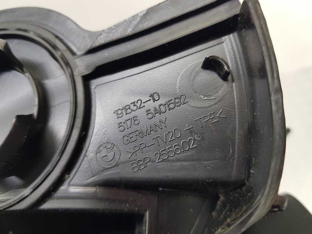 324368