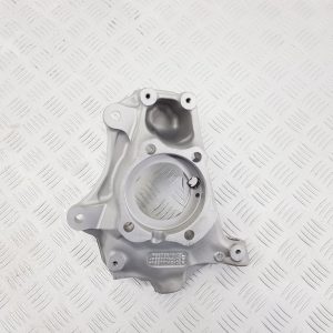 Кулак поворотный правый BMW 3 G20/G21 7 поколение [рестайлинг] (2022-2024)