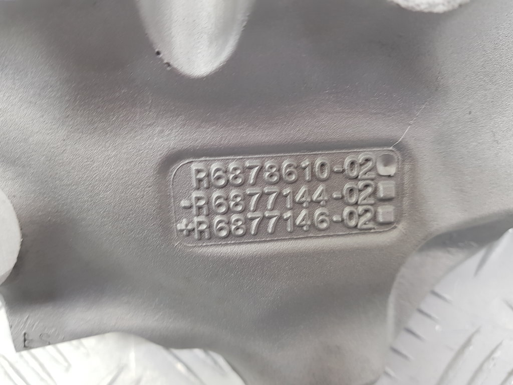 324535