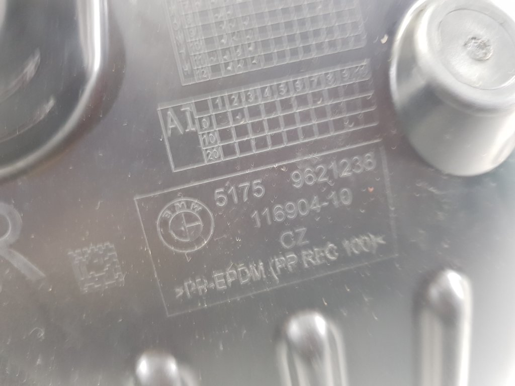324687