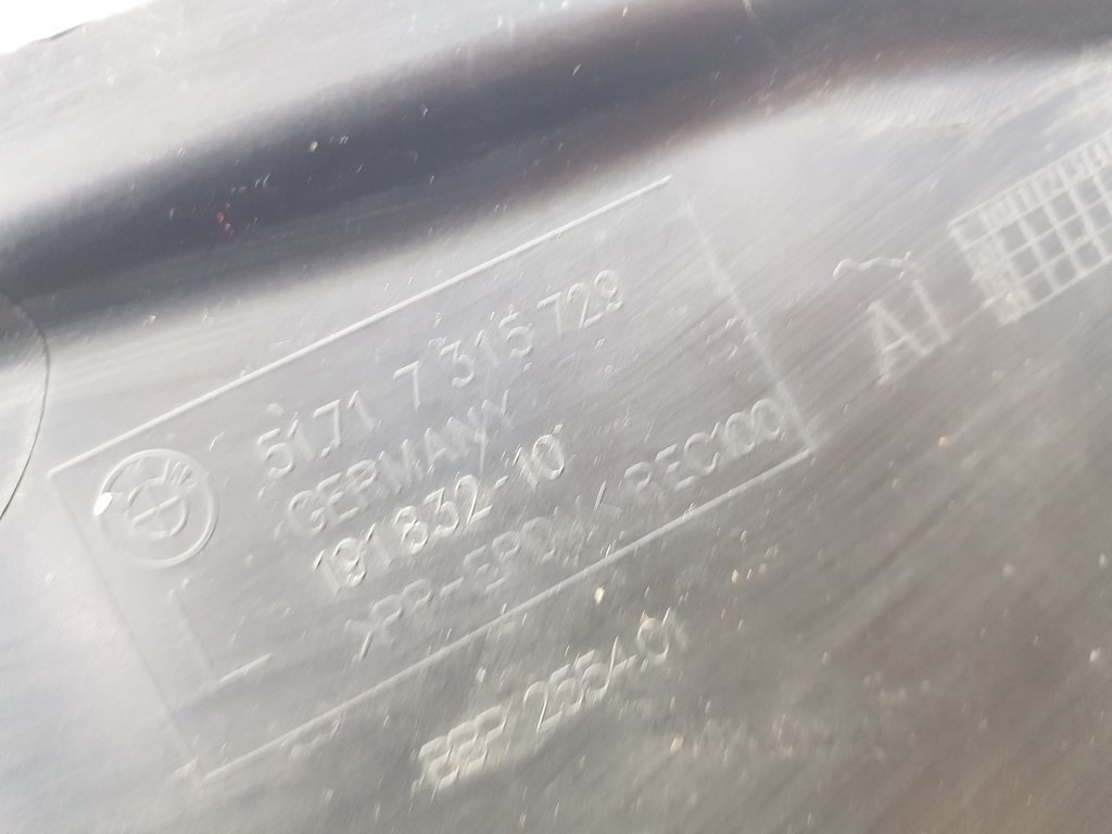 324699