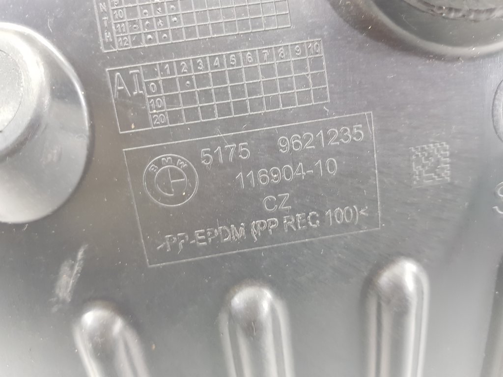 324708