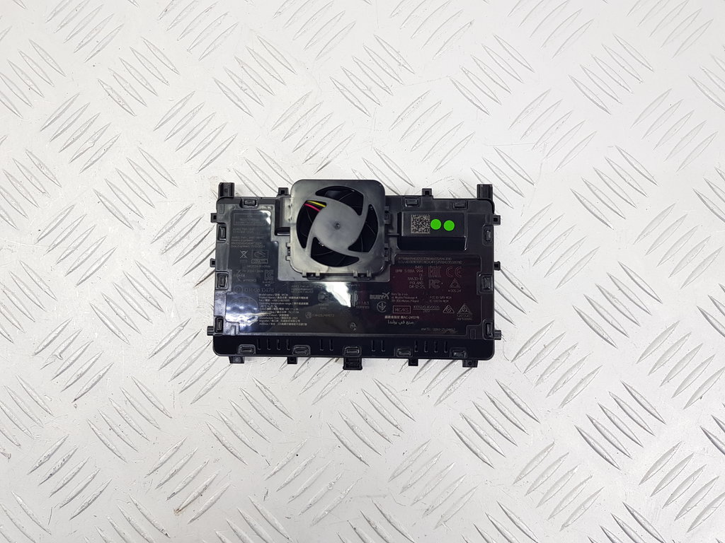 324823