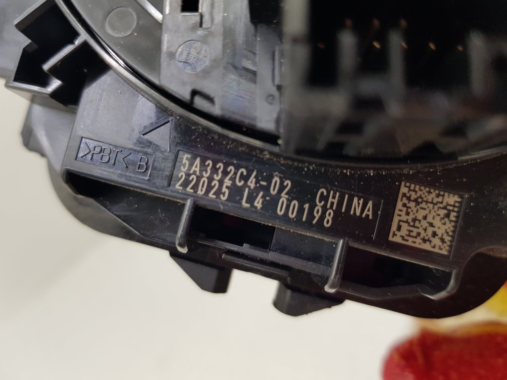 325007