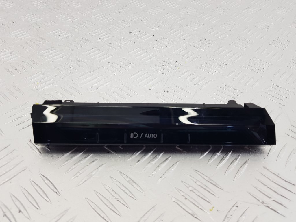 325097