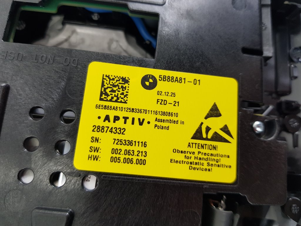 325104