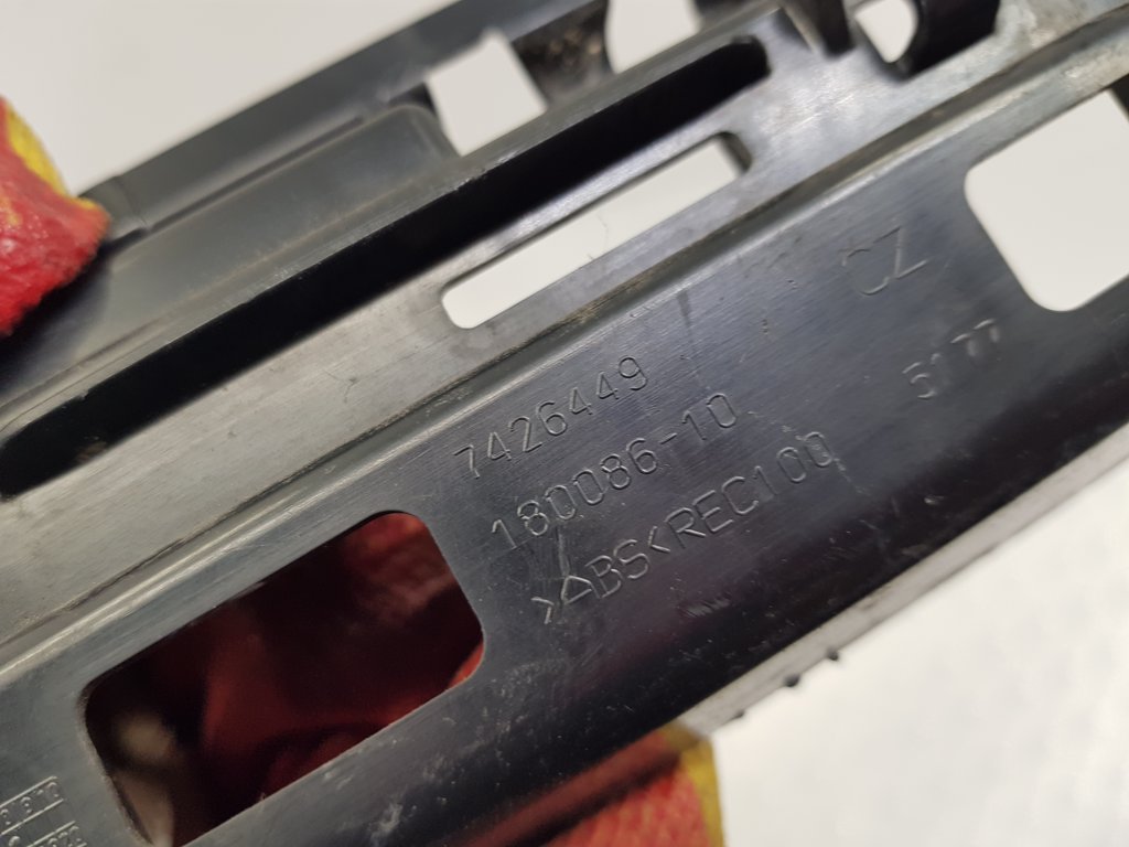 325466