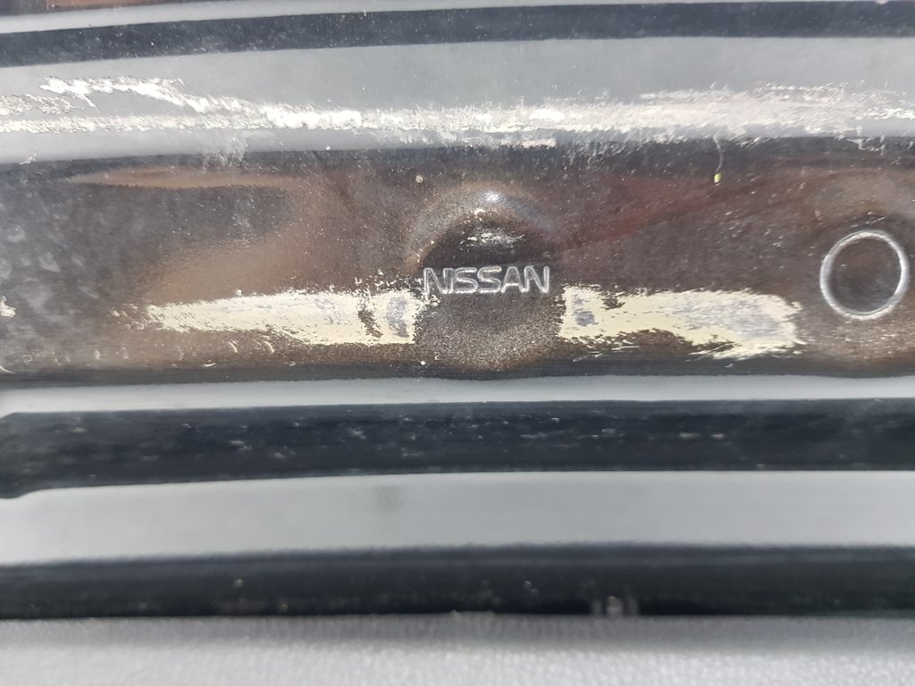 325968