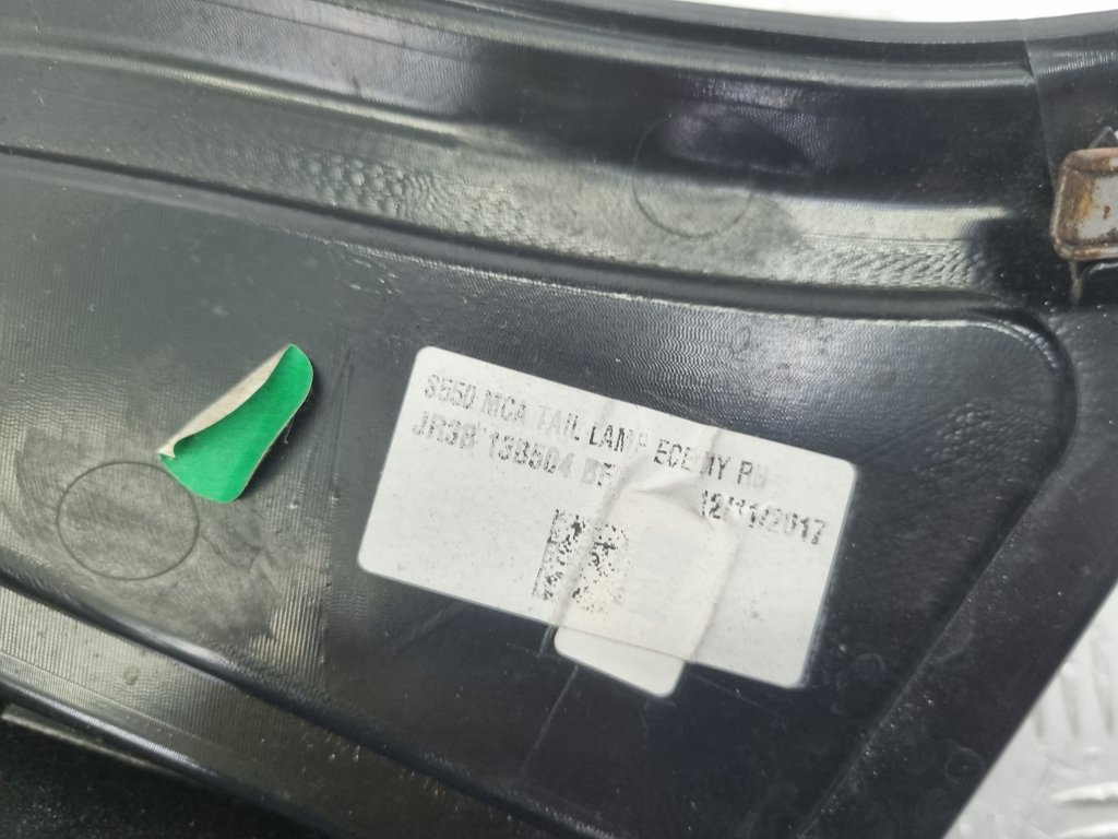 327479